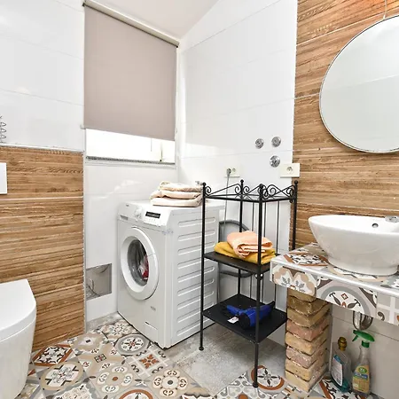 2395 Apartamento Peroj