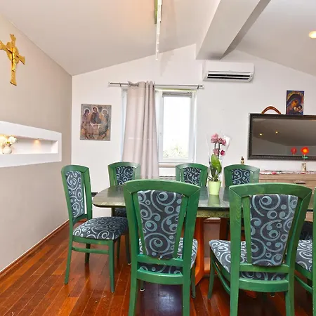 2395 Apartamento